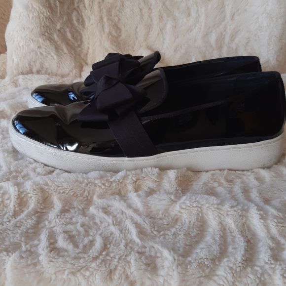 Michael Kors Collection Val Black Patent Slip-On - Picture 3 of 9